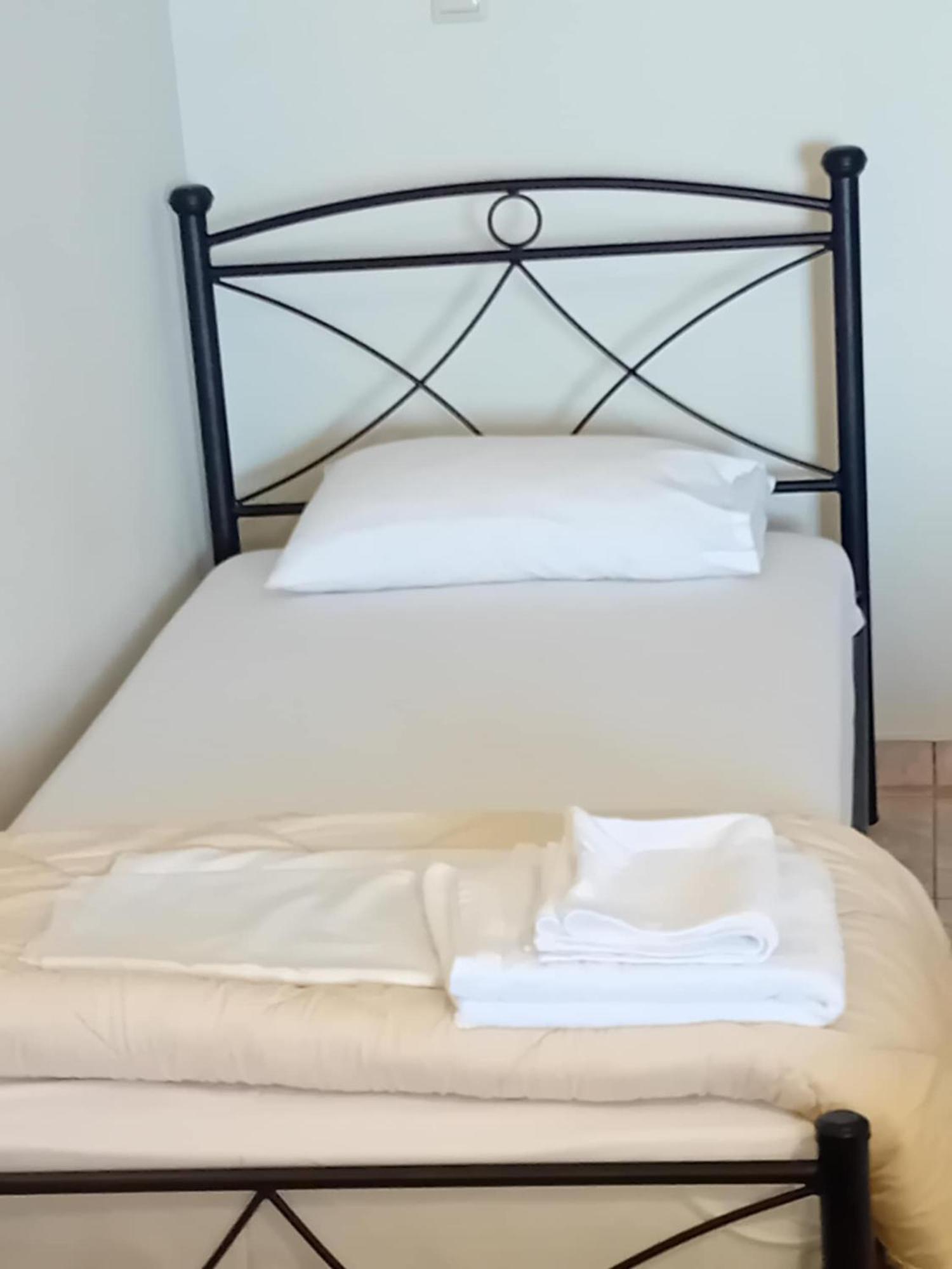 Hotel Assini Beach Tolo Room photo